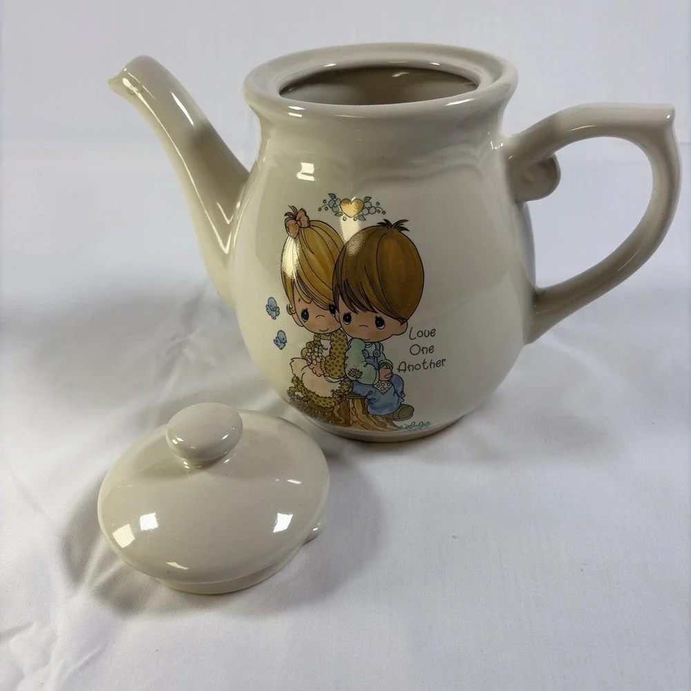 Vintage 1994 Precious Moments Love One Another Teapot Enesco Stoneware w/ Box